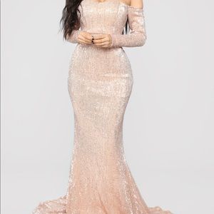 Nice elegant even where you can wear to the prom